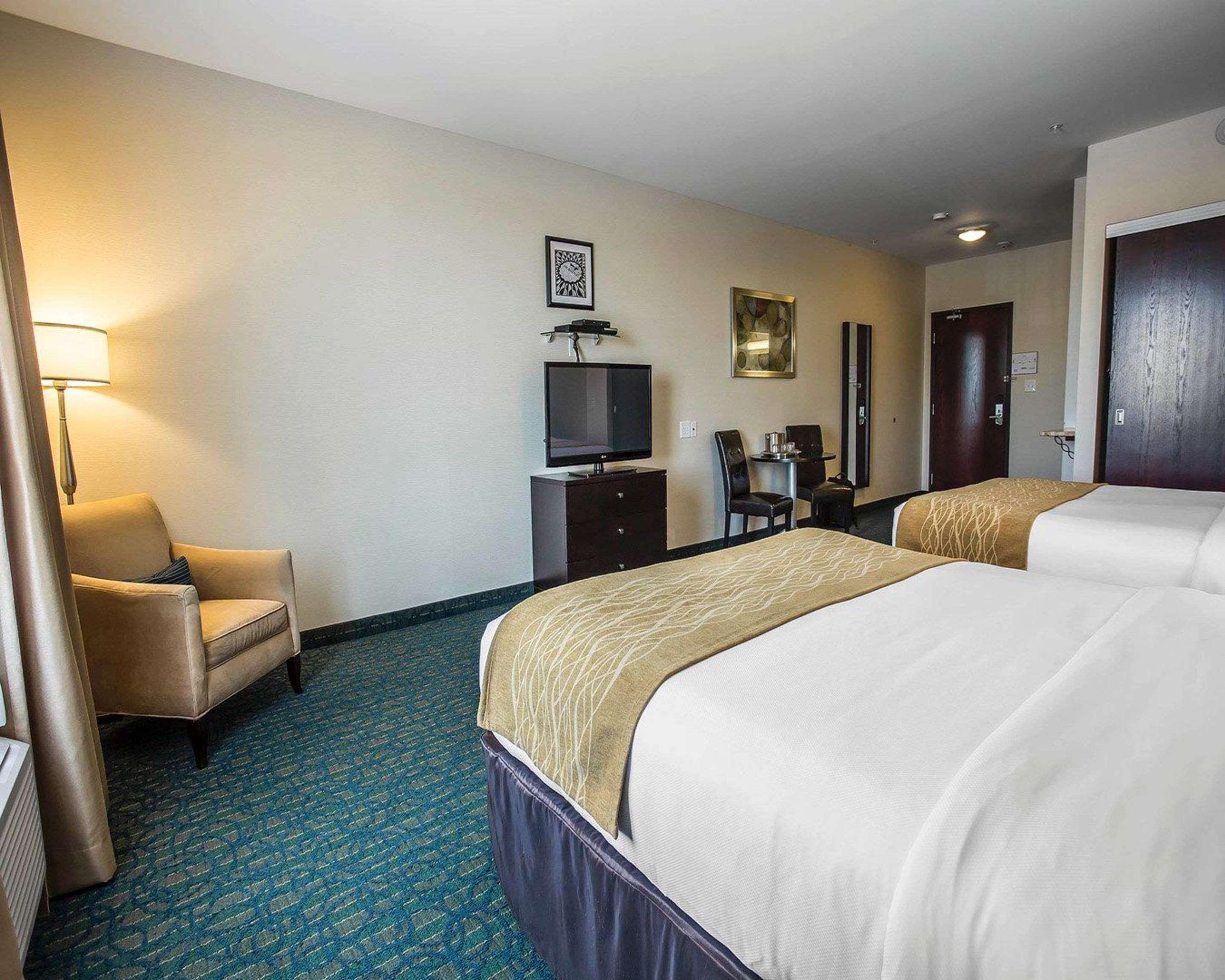 Comfort Hotel Bayer'S Lake Timberlea Екстер'єр фото