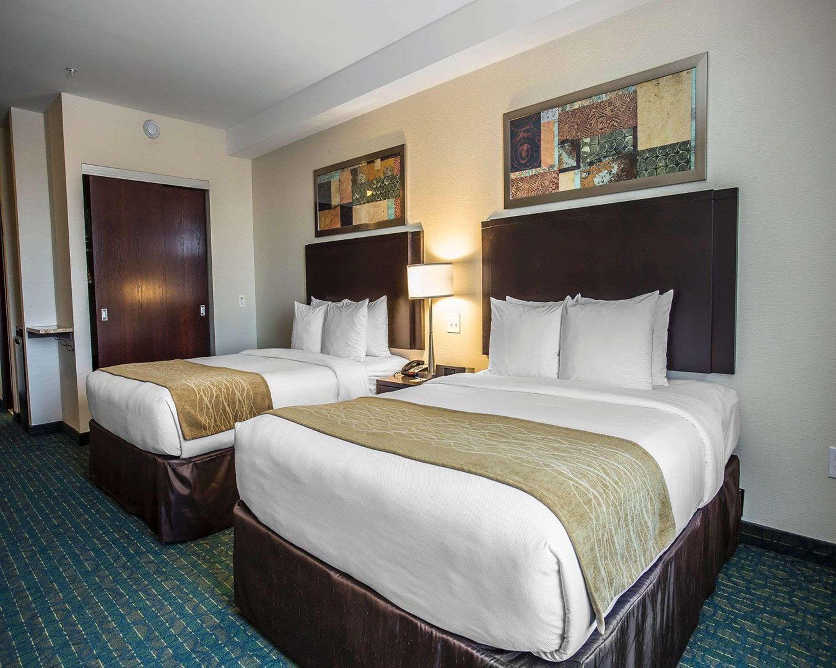 Comfort Hotel Bayer'S Lake Timberlea Екстер'єр фото