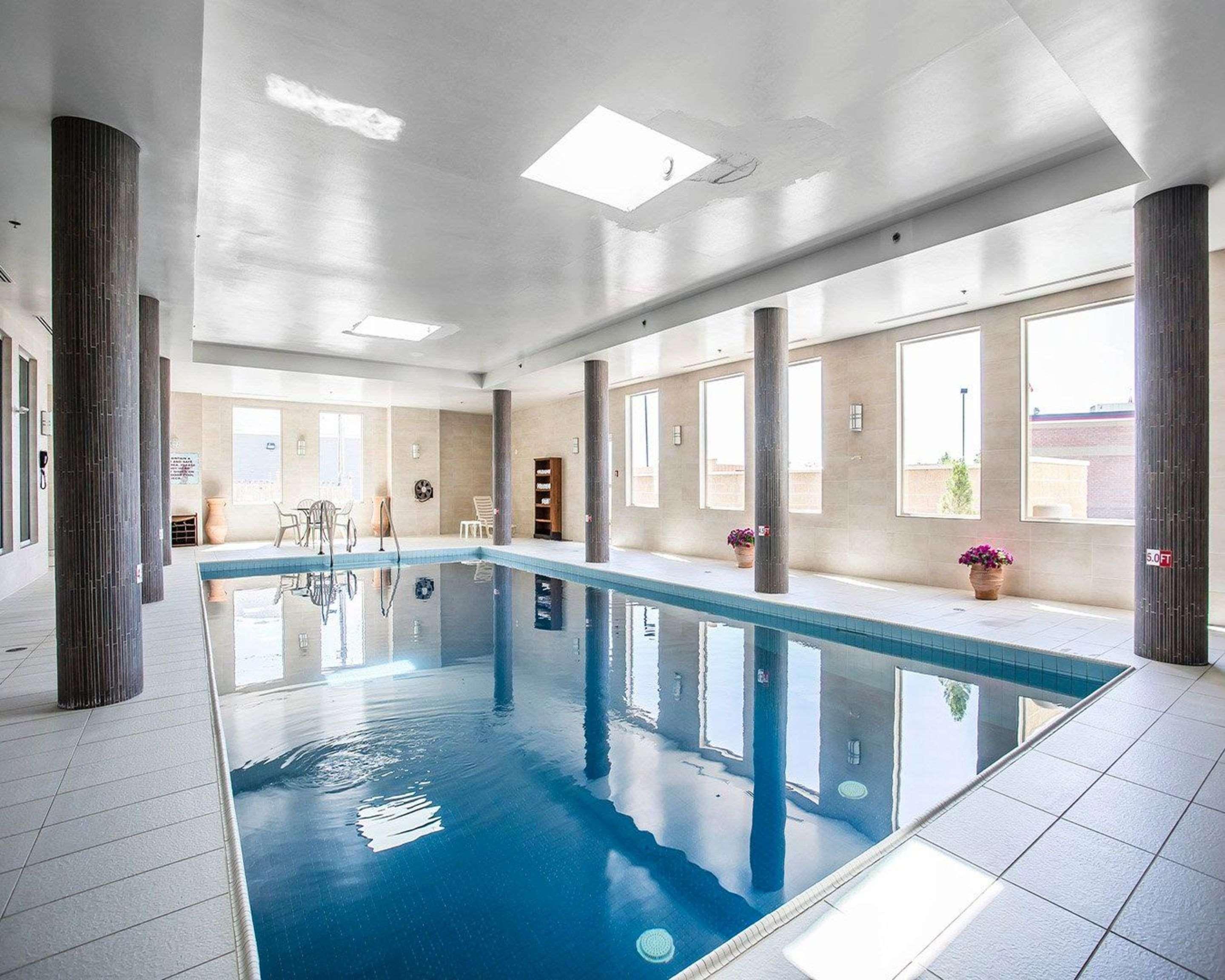 Comfort Hotel Bayer'S Lake Timberlea Екстер'єр фото