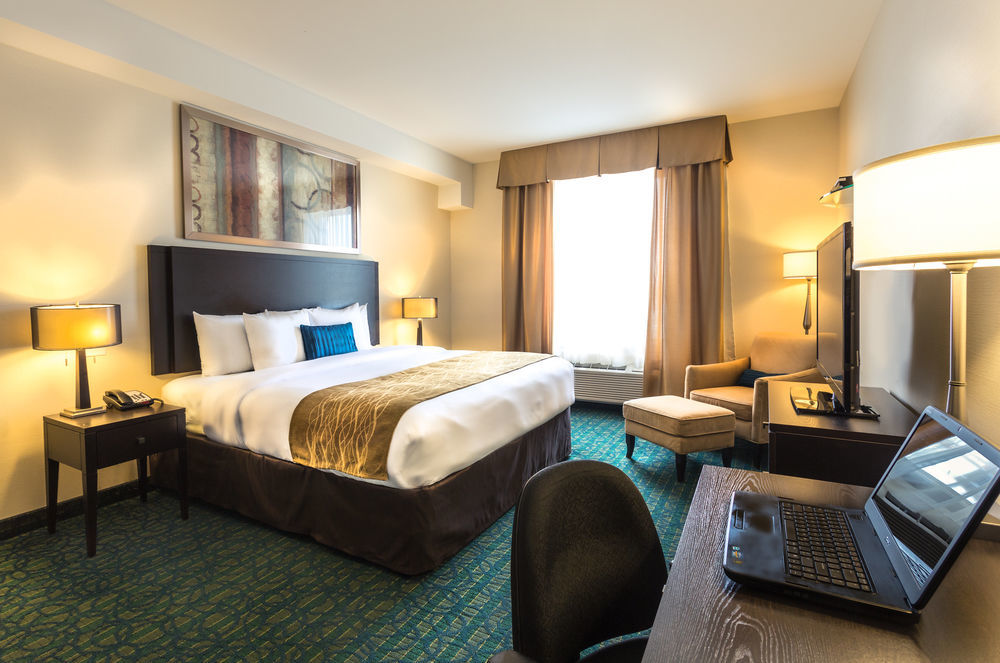Comfort Hotel Bayer'S Lake Timberlea Екстер'єр фото