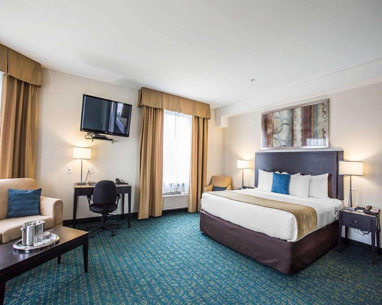 Comfort Hotel Bayer'S Lake Timberlea Екстер'єр фото